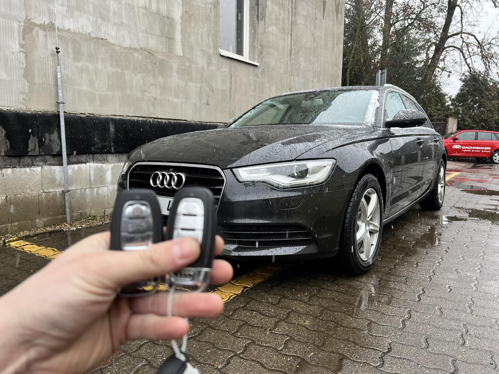 Přiučení druhého keyless klíče pro automobil Audi A6